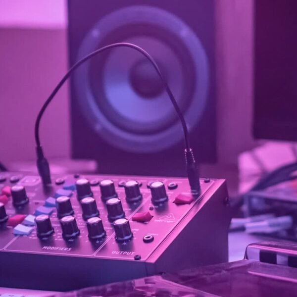 Music production & sound engineering schools